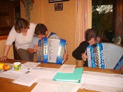 cours20101025accordeon2erika.jpg