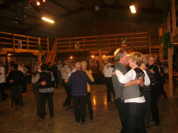 montleban1dancing20111127erika3sptja.jpg