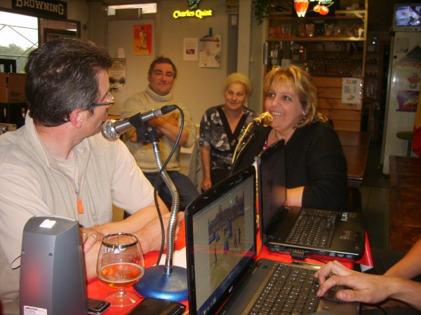 radio20110610musicadeon3erika-lesves.jpg