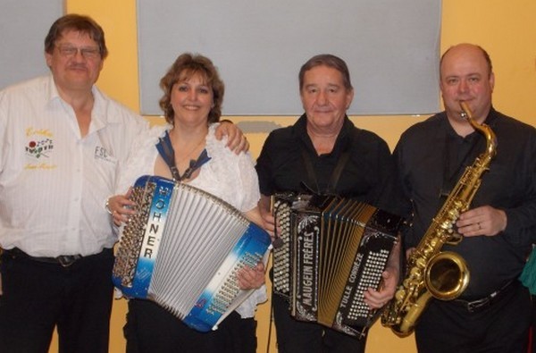 tourne20130127france1erika1accordeon06sptja.jpg